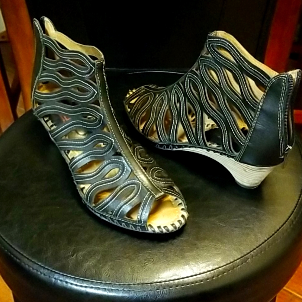 Pikolinos Gladiator Sandal